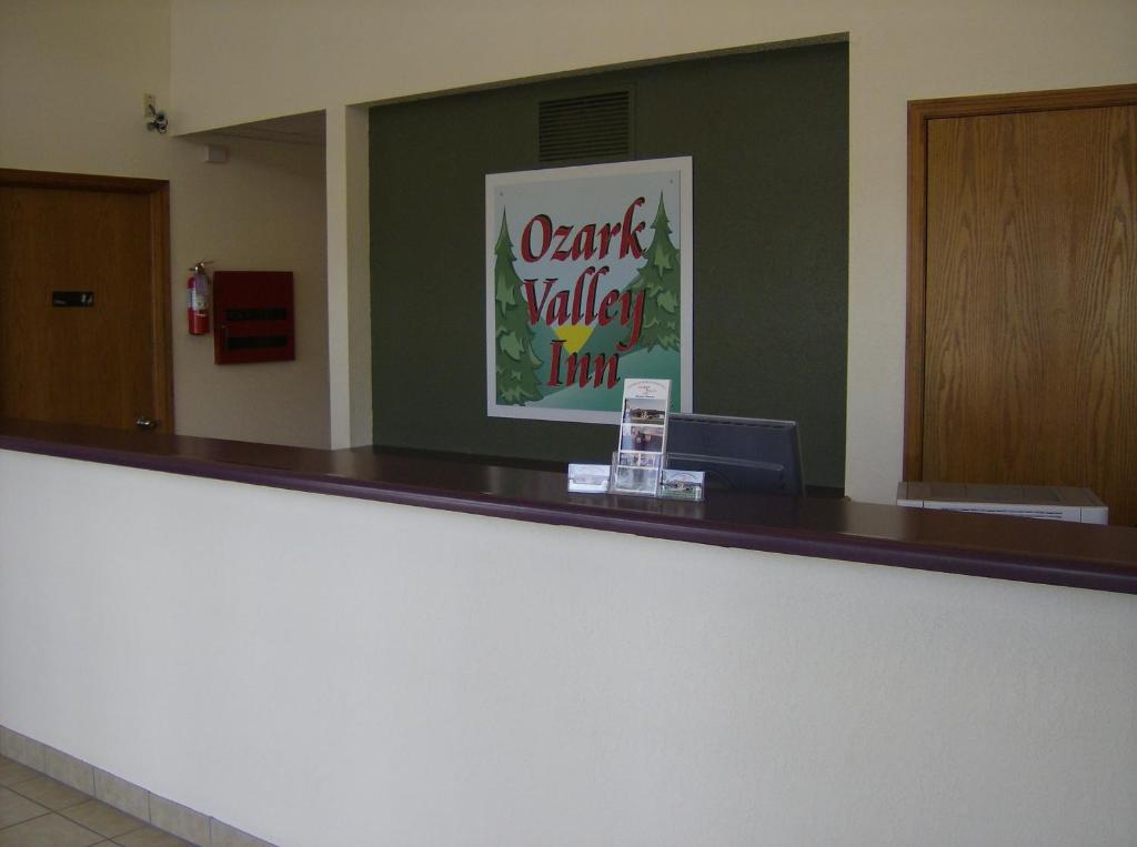 Ozark Valley Inn - image 2