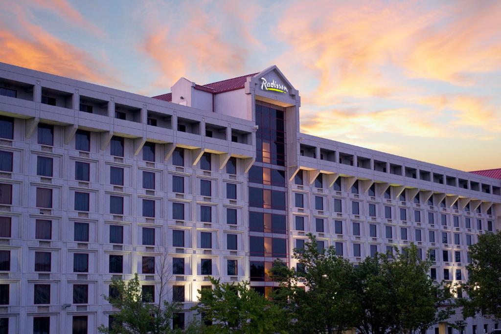 Radisson Hotel Branson - main image