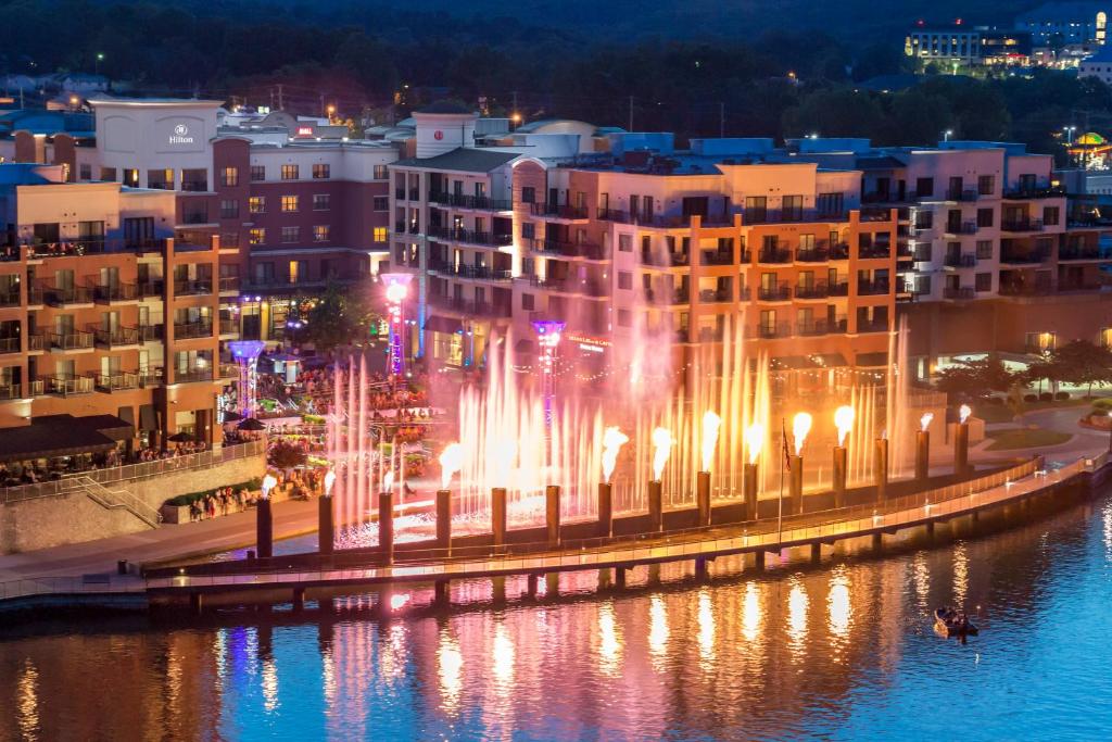 Hilton Promenade Branson Landing - main image