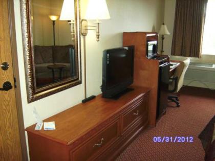 All American Inn & Suites Branson - image 18