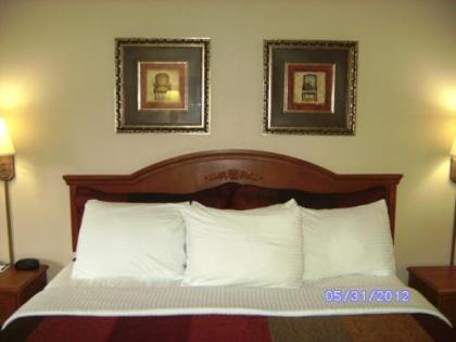 All American Inn & Suites Branson - image 3