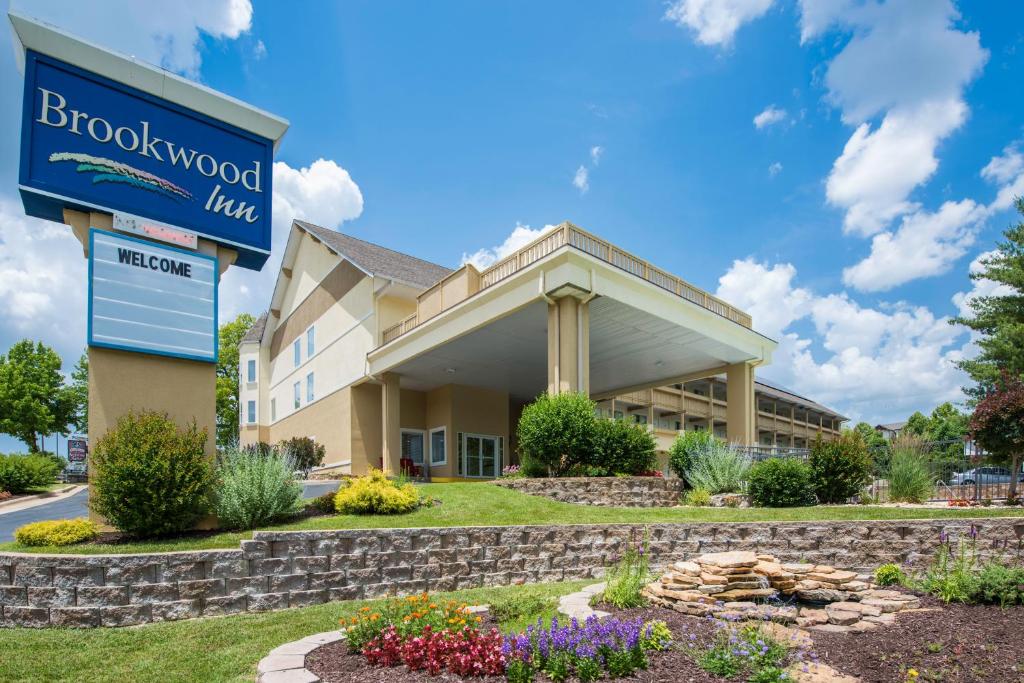 Brookwood Inn Branson - main image