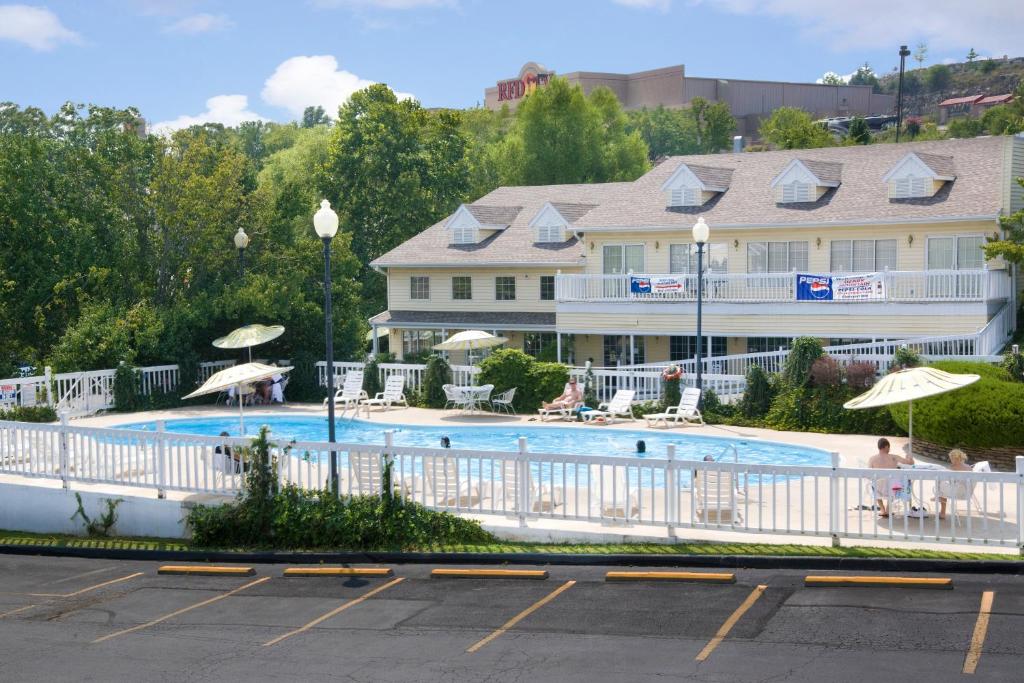 Honeysuckle Inn & Conference Center - main image