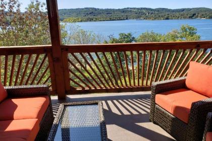 Indian Point Penthouse 3BDR Condo Branson Missouri