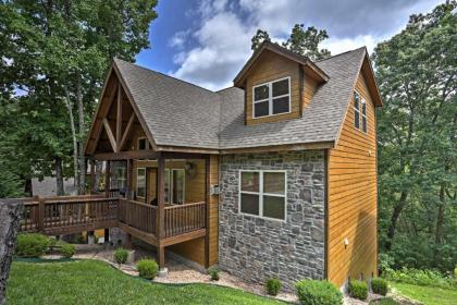 Elegant Branson Home Less than 2 mi to Silver Dollar City