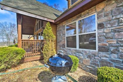 Rustic Lake Cabin- 1 Mi to Silver Dollar City - image 5