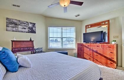 Family-Friendly Branson Condo with Outdoor Pool! - image 17