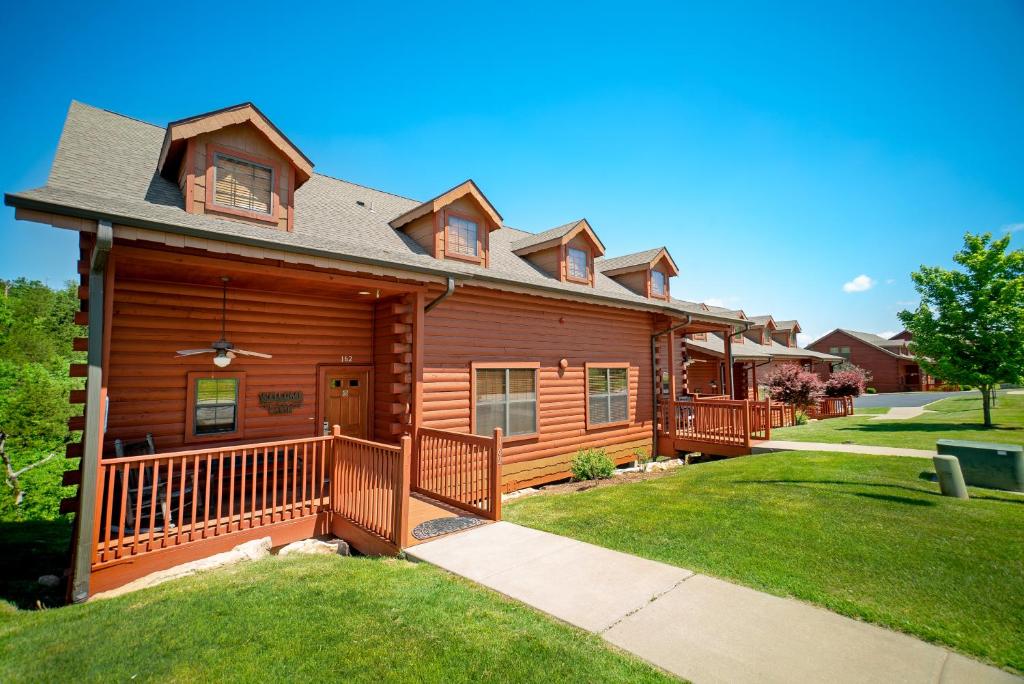 Cabins at Grand Mountain - main image