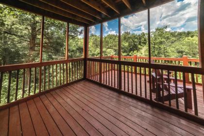 Cabins at Grand Mountain - image 10