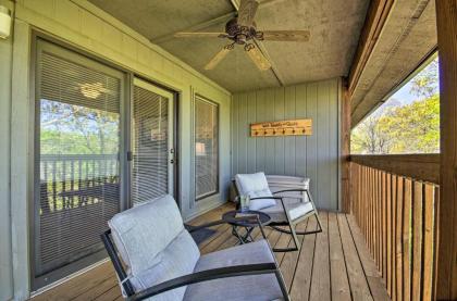 Cozy Branson Getaway 5 Min from SDC and the Lake! - image 16