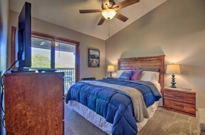 Cozy Branson Getaway 5 Min from SDC and the Lake! - image 2