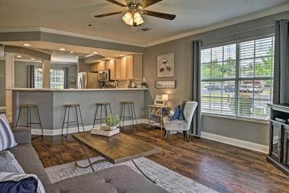 Modern Condo with Pool Access Near Table Rock Lake! - image 14