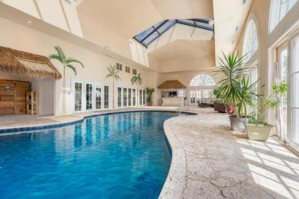 17500sqft PRIVATE ESTATE IndoorPool HotTub BIG LAKEVIEW Tennis Court Theater SDC - image 6