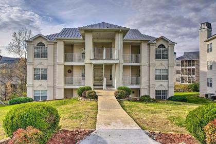 Updated Resort Condo 3 Mi From Branson Strip - image 3