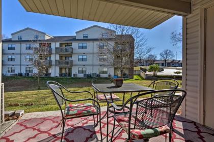 Branson Resort Retreat by Lake Taneycomo! - image 15