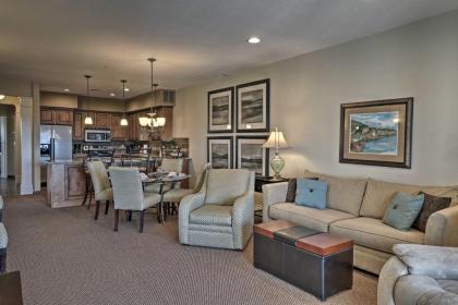 Upscale Family Retreat about 3 Mi to Downtown Branson! - image 3