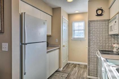 Walk-In Branson Condo with Balcony and Outdoor Pool! - image 11