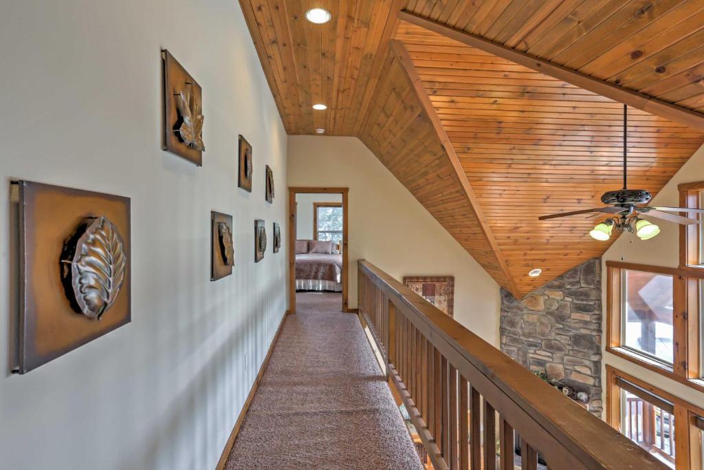 Frogs Hollow Home - 8 Miles to Table Rock Lake! - image 5