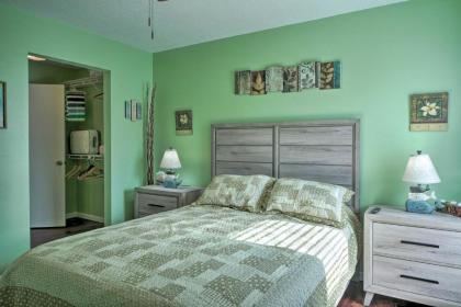 Comfy Condo with Resort Amenities Near Downtown - image 13