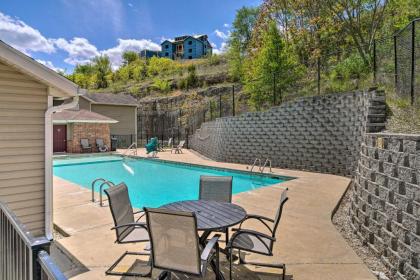 Condo with Pool Access about 3 Mi to Branson Strip! - image 3