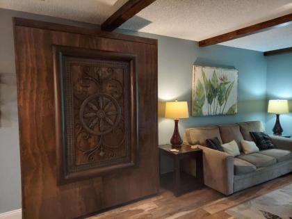 Solace Space at Foothills - CLOSE TO ALL OF BRANSON!! Luxury Comfort! - image 9