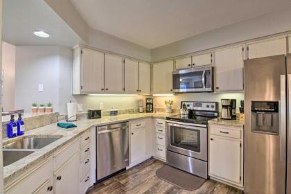 Family-Friendly Branson Condo with Lake Access! - image 11