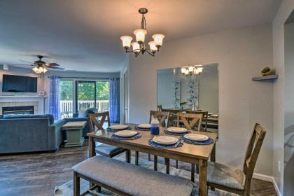 Family-Friendly Branson Condo with Lake Access! - image 9