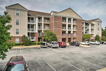 Branson Condo with Balcony 3 Miles to Downtown - image 16