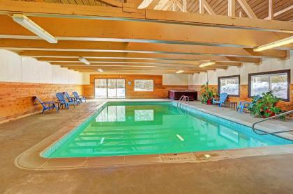 Ski & Racquet Club B-106 Condo - image 4