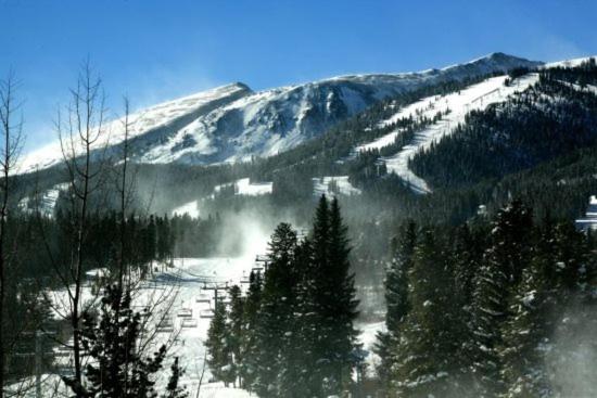 Breckenridge Luxury Ski-In Ski-Out Condos - main image