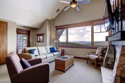 Breckenridge 2 Bedroom Condo at One Ski Hill Ski-in Ski-out concierge services - image 2