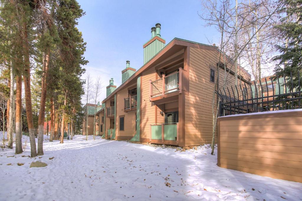 Ski Haven in Breck - 2BR in Sundowner II w Hot Tub - image 3