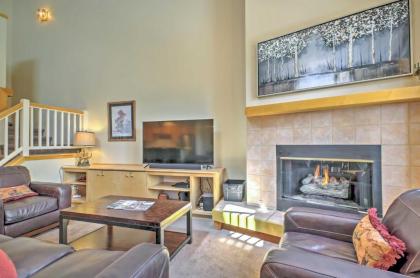 Chimney Ridge Townhome with Hot Tub Walk to Lifts - image 5