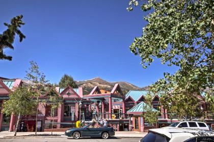 Main St Breck Condo with Mtn Views - Walk to Lifts! - image 12