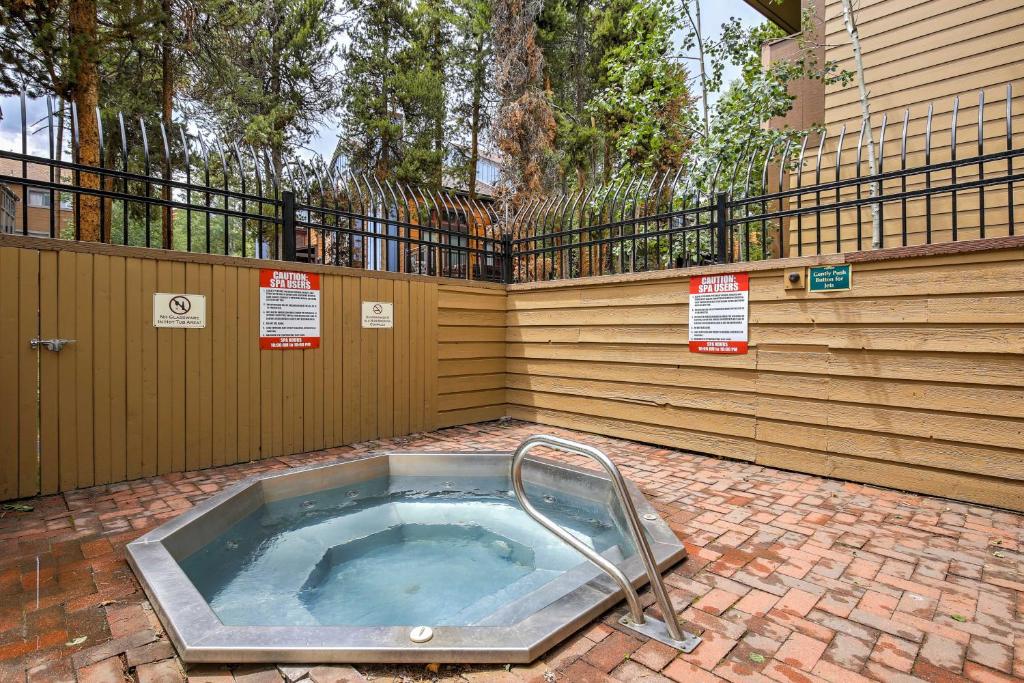 Modern Breck Ski Getaway Deck Pool and Spa Access - image 2