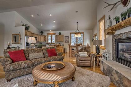 Upscale Breck Home 9Min to Main St and Slopes! - image 6