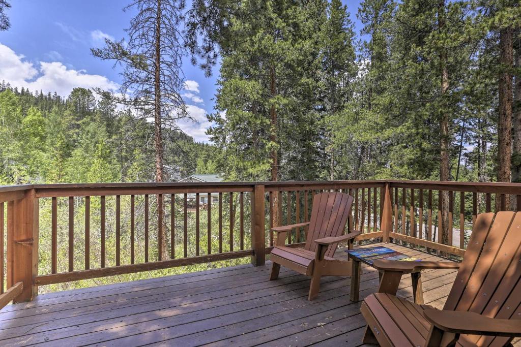 Pristine Breck Townhouse with Sauna Deck and Fire Pit - image 6