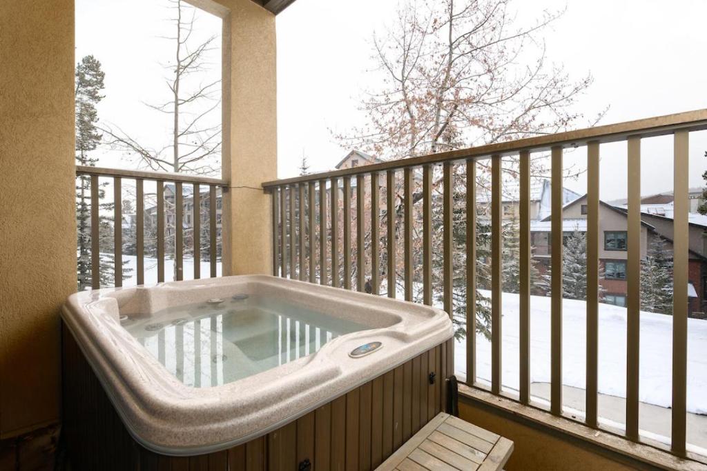 Chimney Ridge 507 Townhome Remodeled Hot Tub - image 5