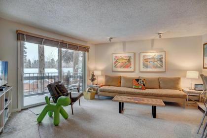 Scandi-Chic Condo - 4 Minutes to Main St - image 17