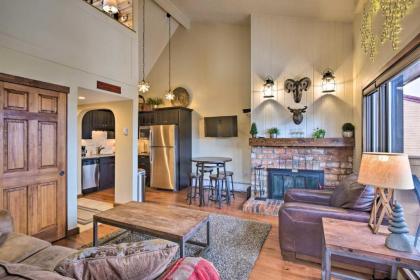 Cozy Breckenridge Condo in the Heart of Town! - image 2