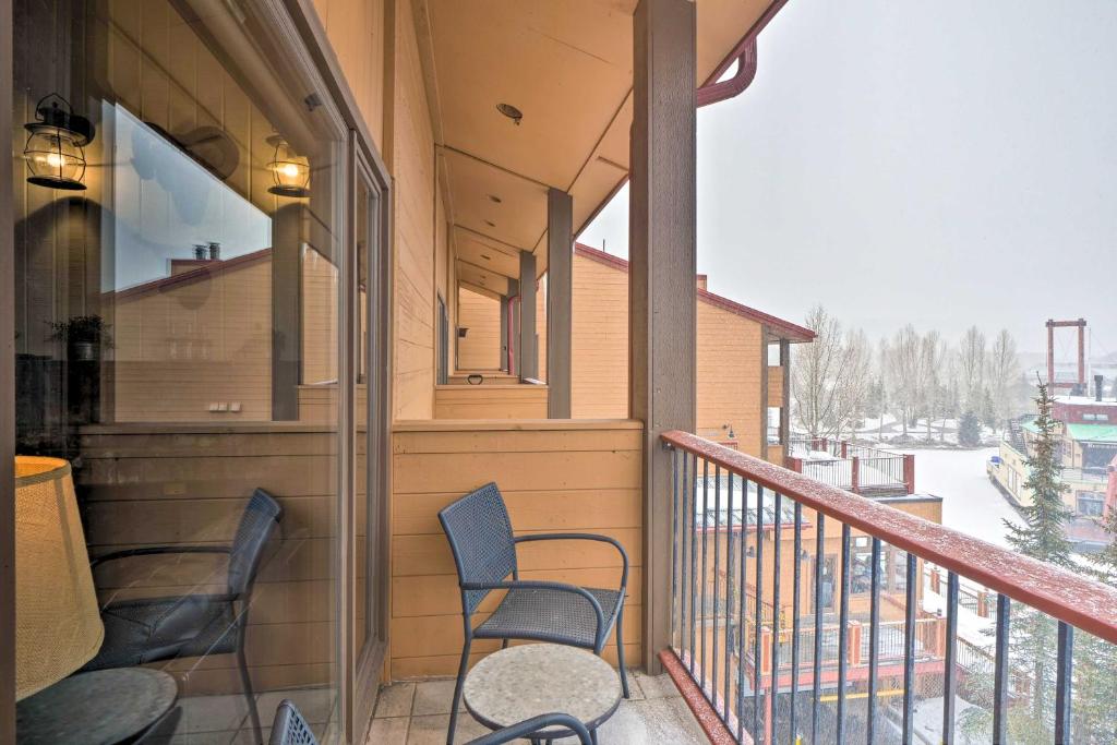 Cozy Breckenridge Condo in the Heart of Town! - image 4