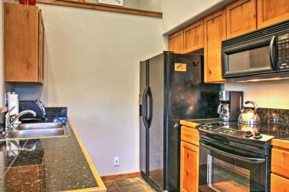 Updated Breck Condo with Mtn Views Walk to Ski Lift - image 9