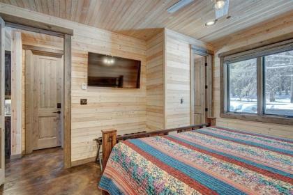 Basecamp Lodge - Brand New Luxury Home Secluded In The Mountains Private Hot Tub! - image 11