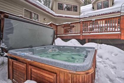 Grand Retreat with Hot Tub 4 Mi to Breck Resort - image 2