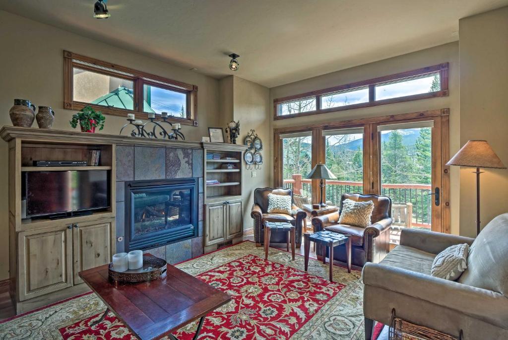 Beautiful Breck Retreat with Mountain Views! - image 4