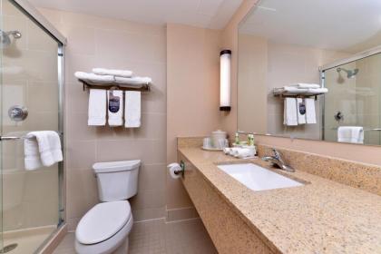 Holiday Inn Express Breezewood an IHG Hotel - image 5