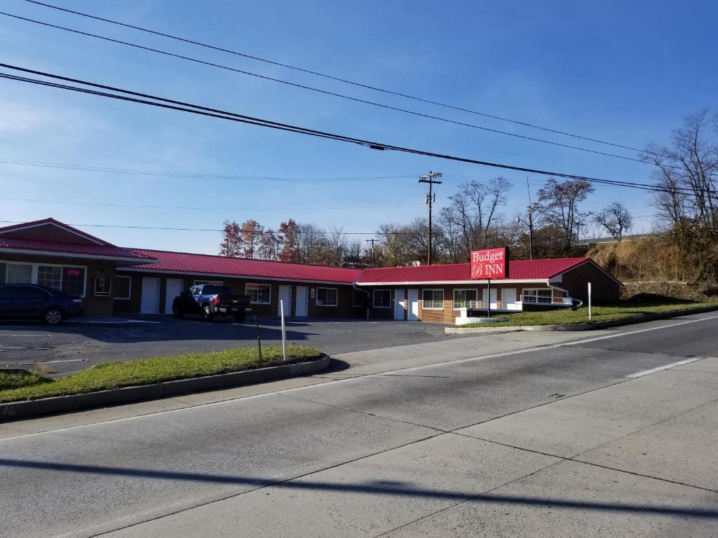 Budget Inn Breezewood - main image