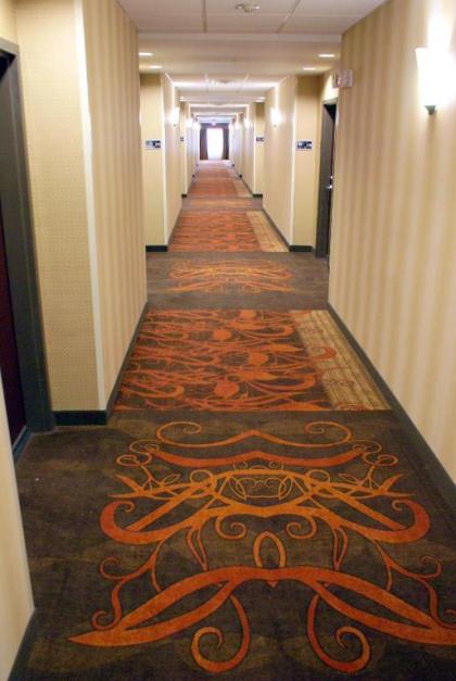 Hampton Inn & Suites Brenham - image 7