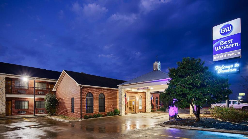 Best Western Brenham - image 2