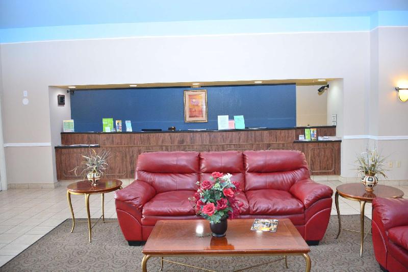 Baymont Inn & Suites Brenham - image 2